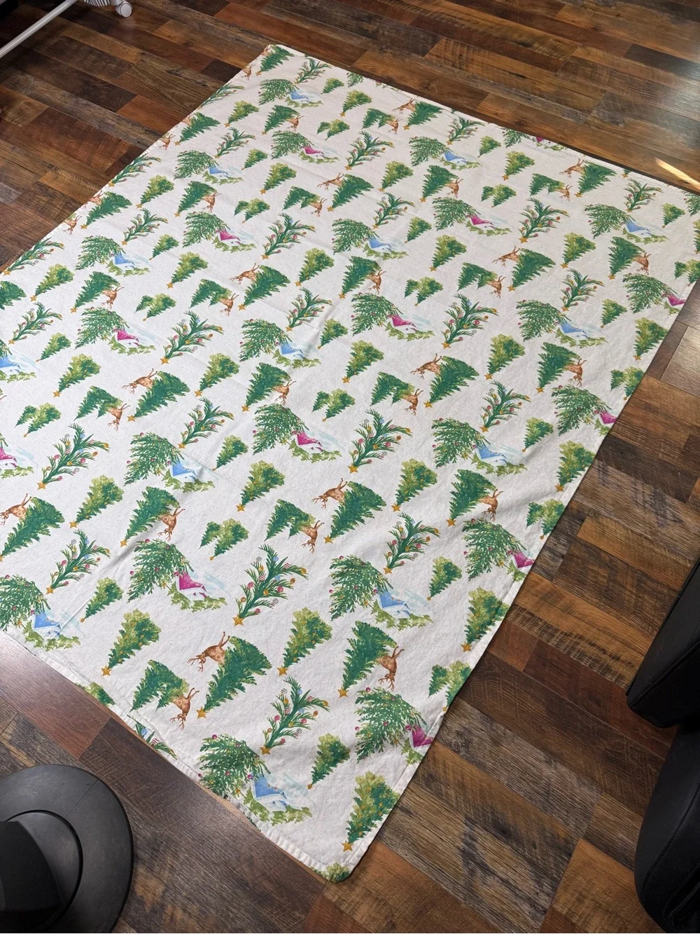Twinkle Town Christmas Tree Deer Cabin Lodge Tablecloth
